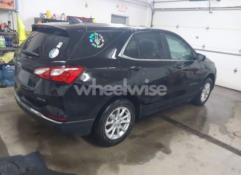 Photo 4 of 2021 Chevrolet Equinox AWD LT (VIN 3GNAXUEV9ML364669)