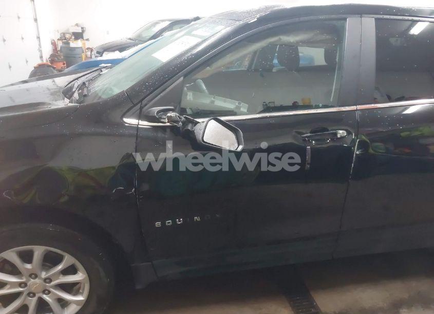 Photo 6 of 2021 Chevrolet Equinox AWD LT (VIN 3GNAXUEV9ML364669)