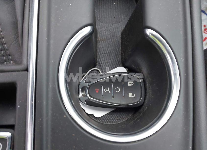 Photo 11 of 2021 Chevrolet Equinox AWD LT (VIN 3GNAXUEV9MS169645)