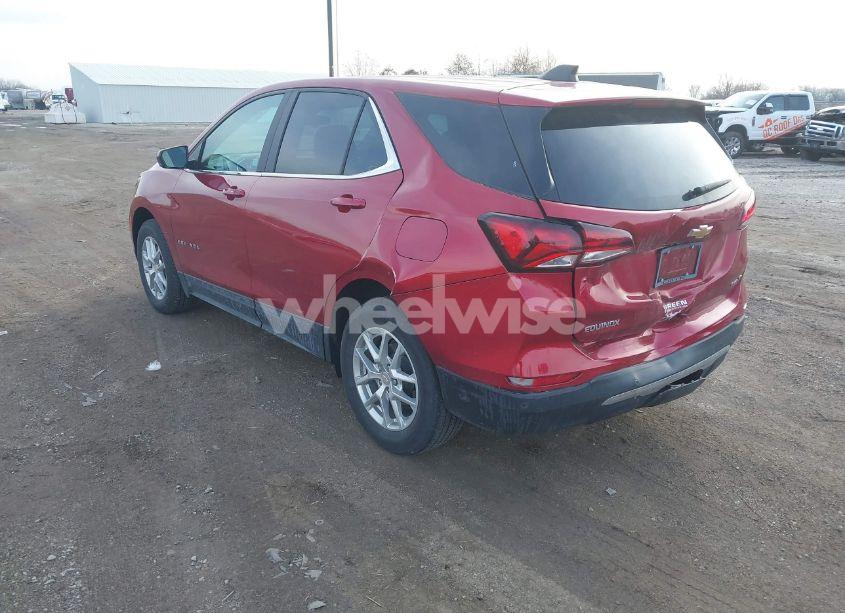Photo 3 of 2022 Chevrolet Equinox AWD LT (VIN 3GNAXUEV9NL164909)