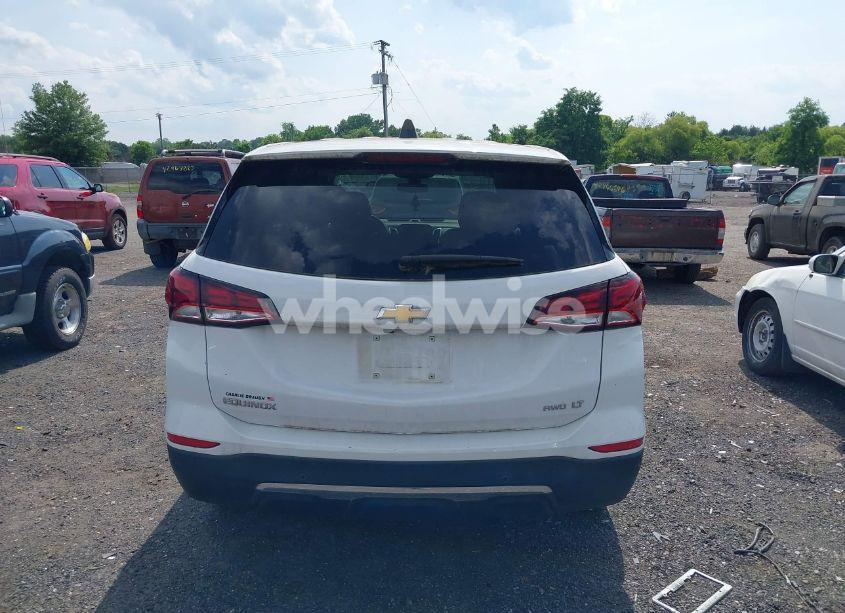 Photo 16 of 2022 Chevrolet Equinox AWD LT (VIN 3GNAXUEV9NL174839)