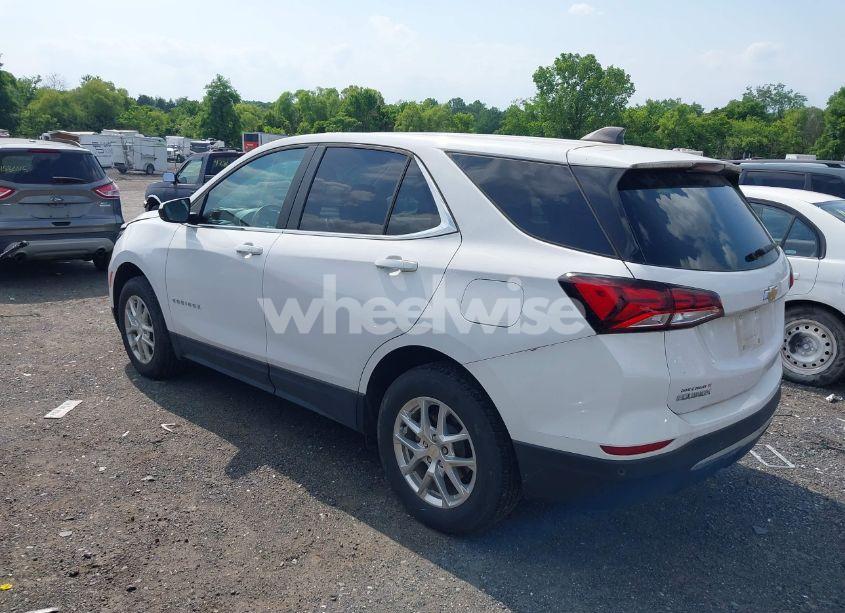 Photo 3 of 2022 Chevrolet Equinox AWD LT (VIN 3GNAXUEV9NL174839)