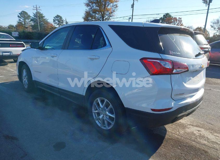 Photo 3 of 2022 Chevrolet Equinox AWD LT (VIN 3GNAXUEV9NL189437)