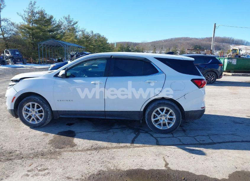 Photo 14 of 2022 Chevrolet Equinox AWD LT (VIN 3GNAXUEV9NL235686)