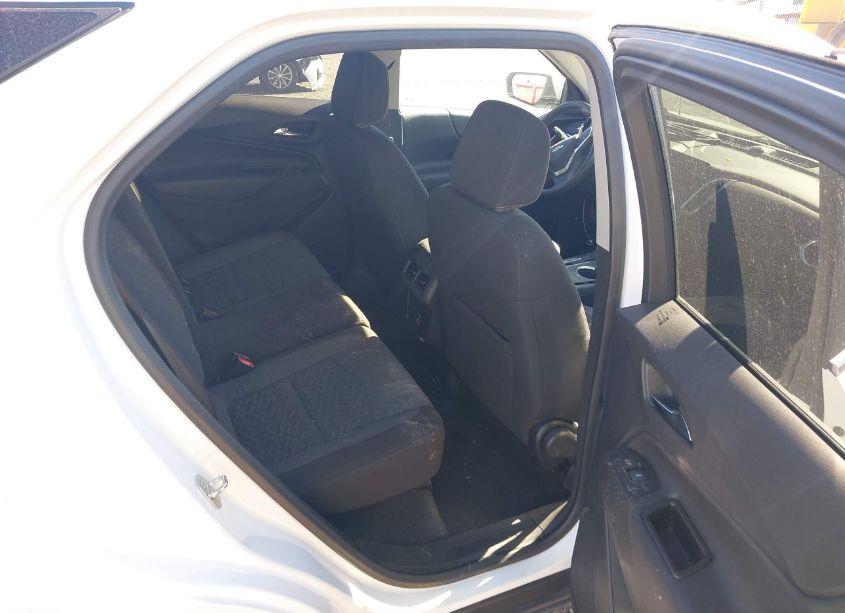 Photo 8 of 2022 Chevrolet Equinox AWD LT (VIN 3GNAXUEV9NL241102)