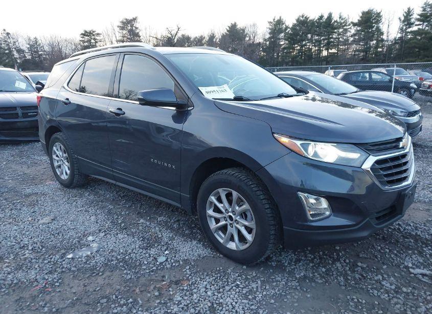 2019 Chevrolet Equinox LT (VIN 3GNAXUEVXKL119800) main photo