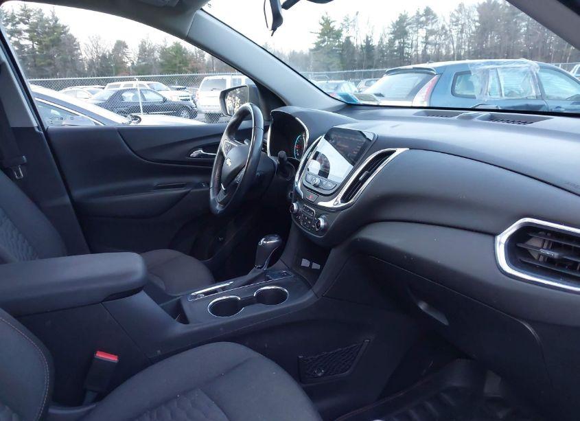 Photo 5 of 2019 Chevrolet Equinox LT (VIN 3GNAXUEVXKL119800)