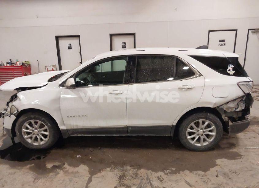 Photo 14 of 2019 Chevrolet Equinox LT (VIN 3GNAXUEVXKL120915)