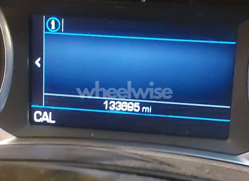 Photo 15 of 2019 Chevrolet Equinox LT (VIN 3GNAXUEVXKL120915)