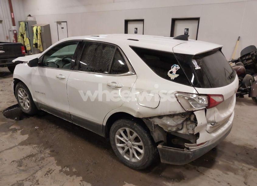 Photo 3 of 2019 Chevrolet Equinox LT (VIN 3GNAXUEVXKL120915)