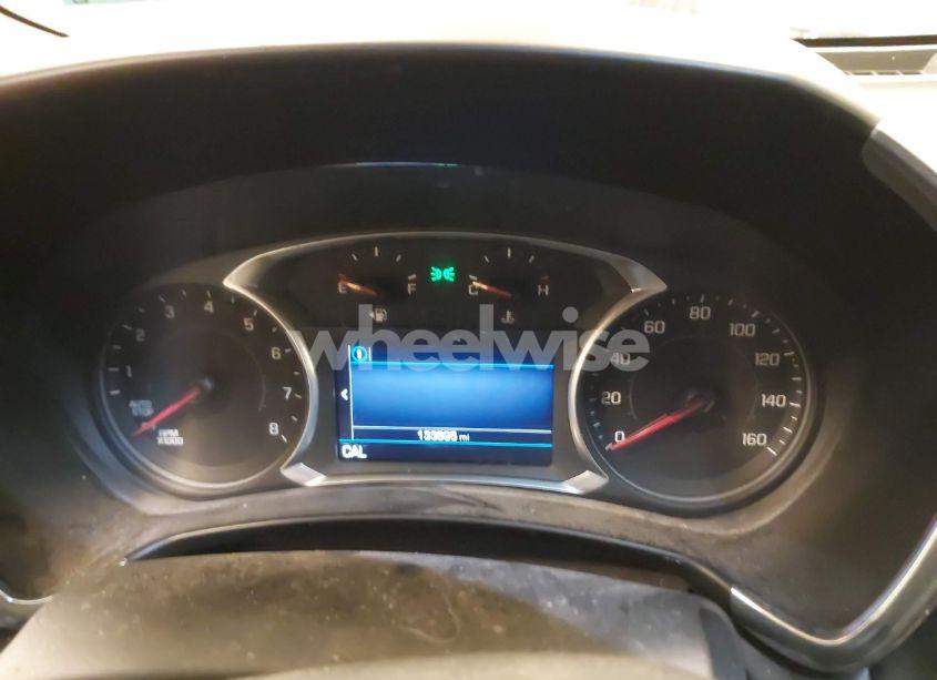 Photo 7 of 2019 Chevrolet Equinox LT (VIN 3GNAXUEVXKL120915)