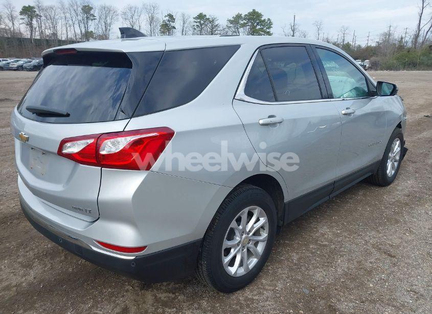 Photo 4 of 2019 Chevrolet Equinox LT (VIN 3GNAXUEVXKL358893)