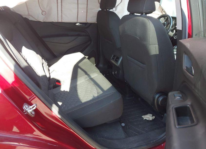 Photo 8 of 2019 Chevrolet Equinox LT (VIN 3GNAXUEVXKS545797)