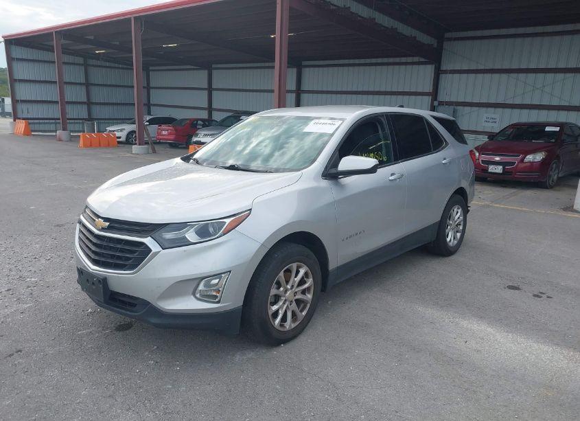 Photo 2 of 2020 Chevrolet Equinox AWD LT 1.5L TURBO (VIN 3GNAXUEVXLS583676)
