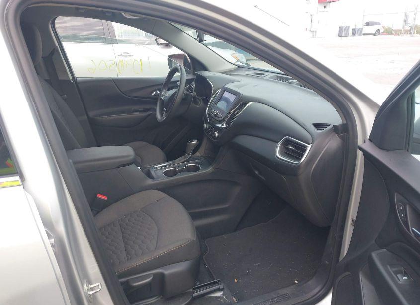 Photo 5 of 2020 Chevrolet Equinox AWD LT 1.5L TURBO (VIN 3GNAXUEVXLS583676)