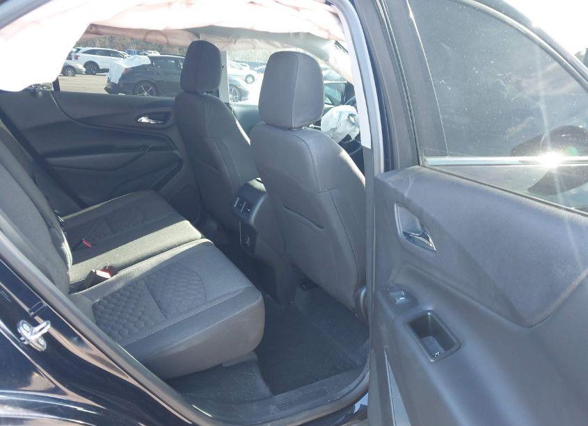 Photo 8 of 2020 Chevrolet Equinox AWD LT 1.5L TURBO (VIN 3GNAXUEVXLS597755)