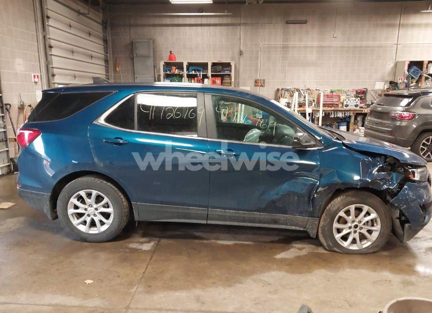 Photo 13 of 2021 Chevrolet Equinox AWD LT (VIN 3GNAXUEVXML362462)