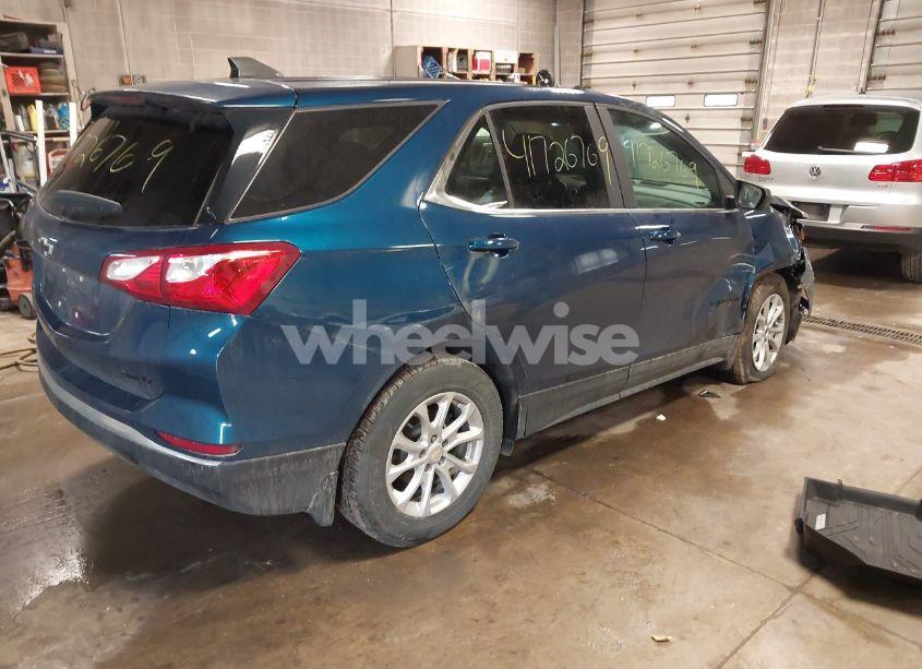 Photo 4 of 2021 Chevrolet Equinox AWD LT (VIN 3GNAXUEVXML362462)