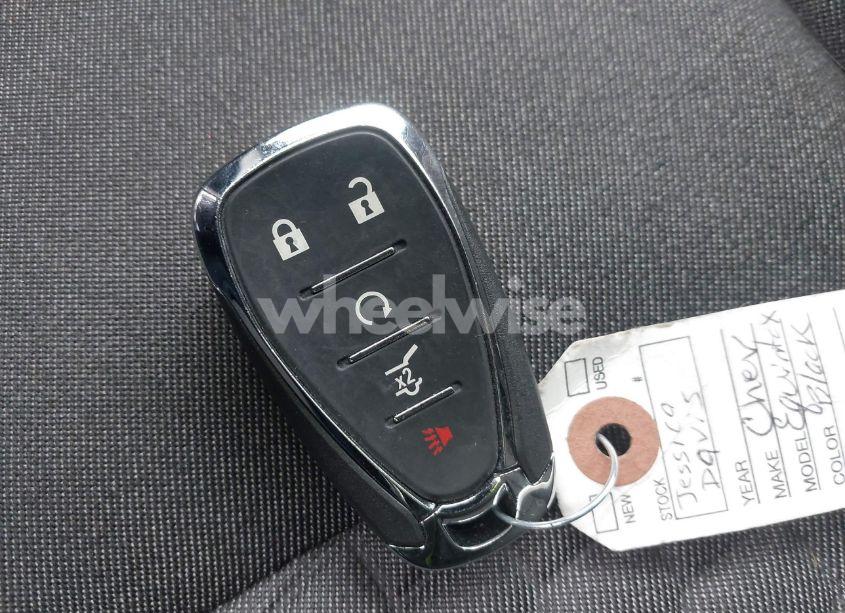 Photo 11 of 2021 Chevrolet Equinox AWD LT (VIN 3GNAXUEVXML378399)