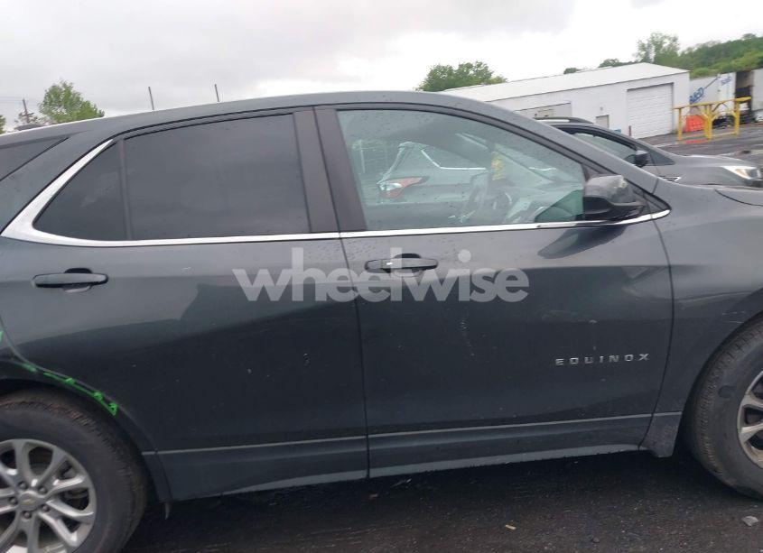 Photo 13 of 2021 Chevrolet Equinox AWD LT (VIN 3GNAXUEVXML378399)