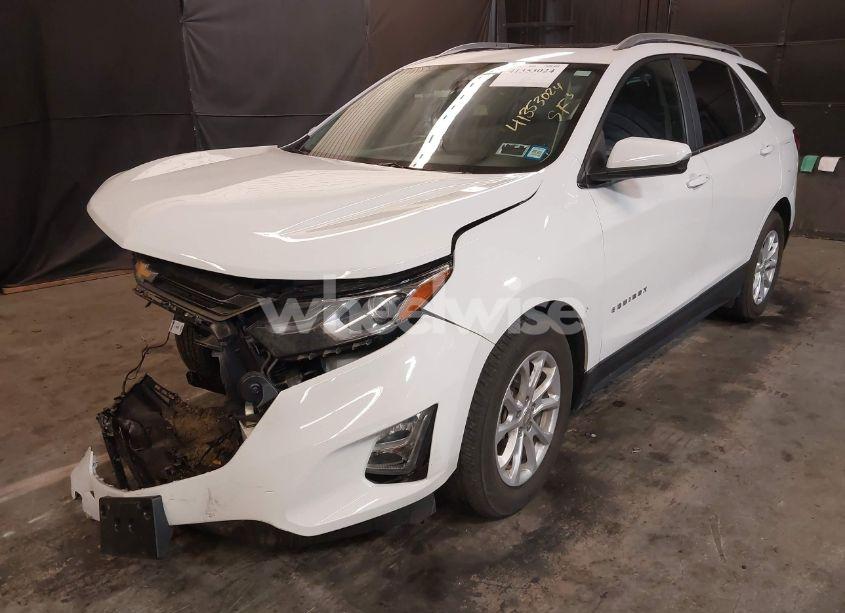 Photo 2 of 2021 Chevrolet Equinox AWD LT (VIN 3GNAXUEVXMS108594)