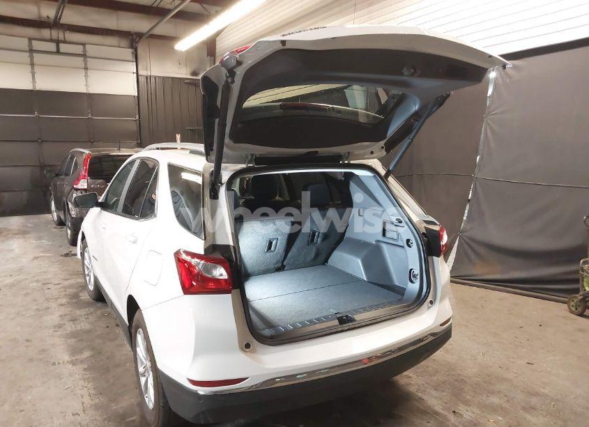 Photo 3 of 2021 Chevrolet Equinox AWD LT (VIN 3GNAXUEVXMS108594)