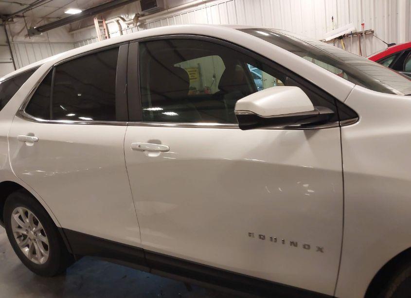 Photo 13 of 2021 Chevrolet Equinox AWD LT (VIN 3GNAXUEVXMS110927)