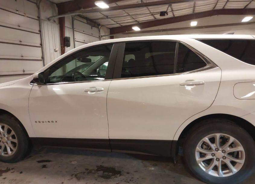 Photo 14 of 2021 Chevrolet Equinox AWD LT (VIN 3GNAXUEVXMS110927)