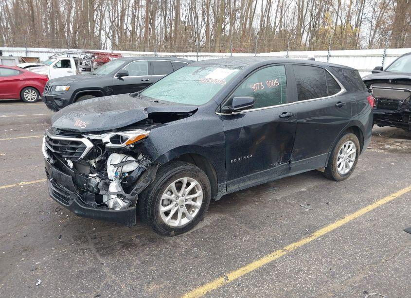 Photo 2 of 2021 Chevrolet Equinox AWD LT (VIN 3GNAXUEVXMS140896)