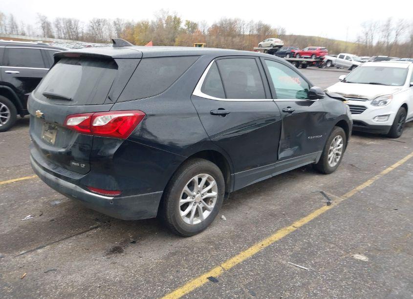 Photo 4 of 2021 Chevrolet Equinox AWD LT (VIN 3GNAXUEVXMS140896)