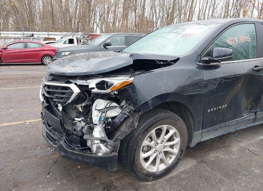Photo 6 of 2021 Chevrolet Equinox AWD LT (VIN 3GNAXUEVXMS140896)