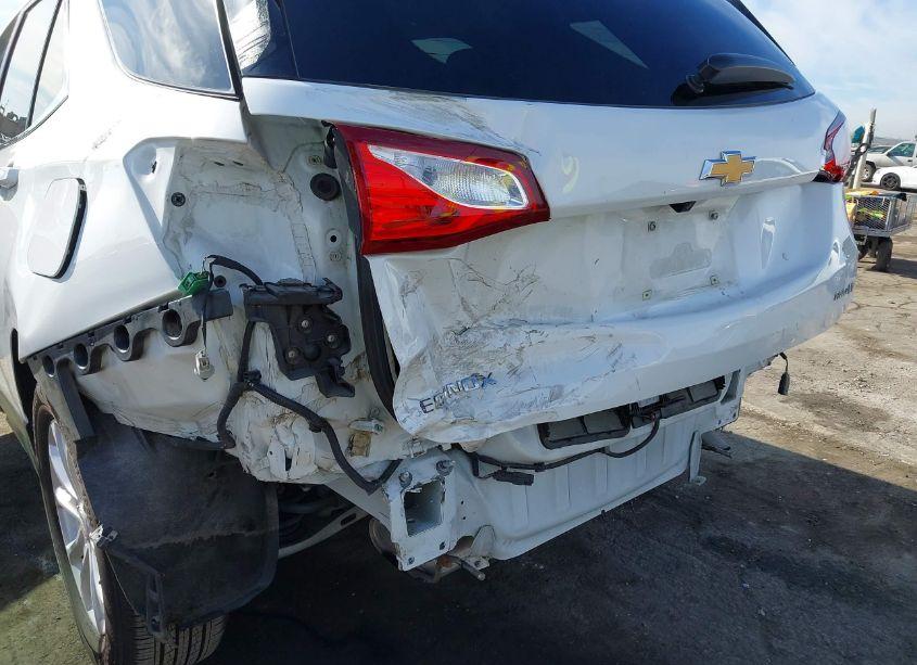 Photo 6 of 2021 Chevrolet Equinox AWD LT (VIN 3GNAXUEVXMS159870)
