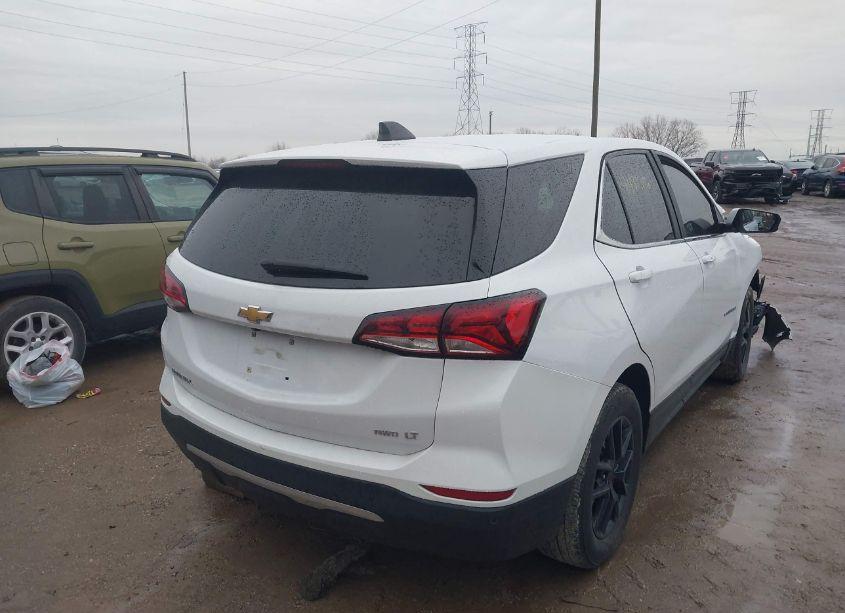 Photo 4 of 2022 Chevrolet Equinox AWD LT (VIN 3GNAXUEVXNL119784)
