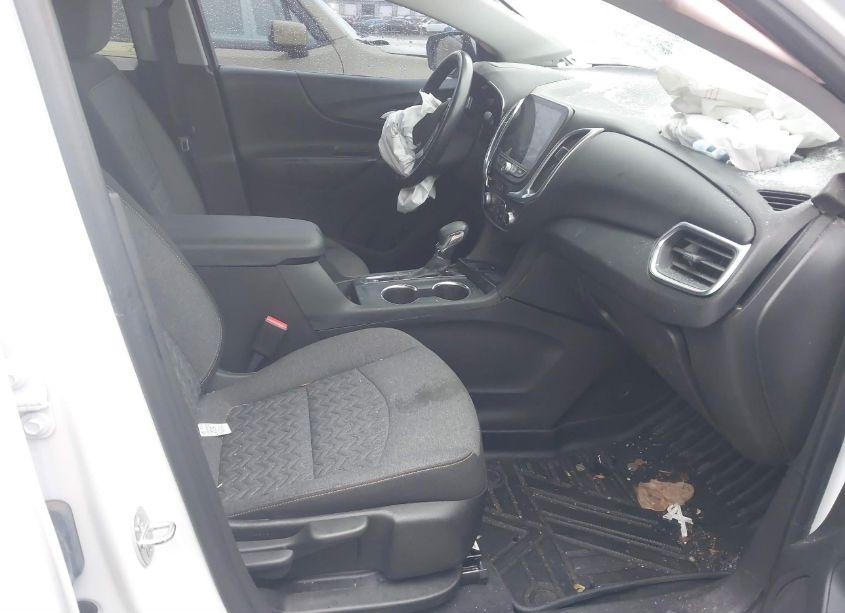 Photo 5 of 2022 Chevrolet Equinox AWD LT (VIN 3GNAXUEVXNL119784)