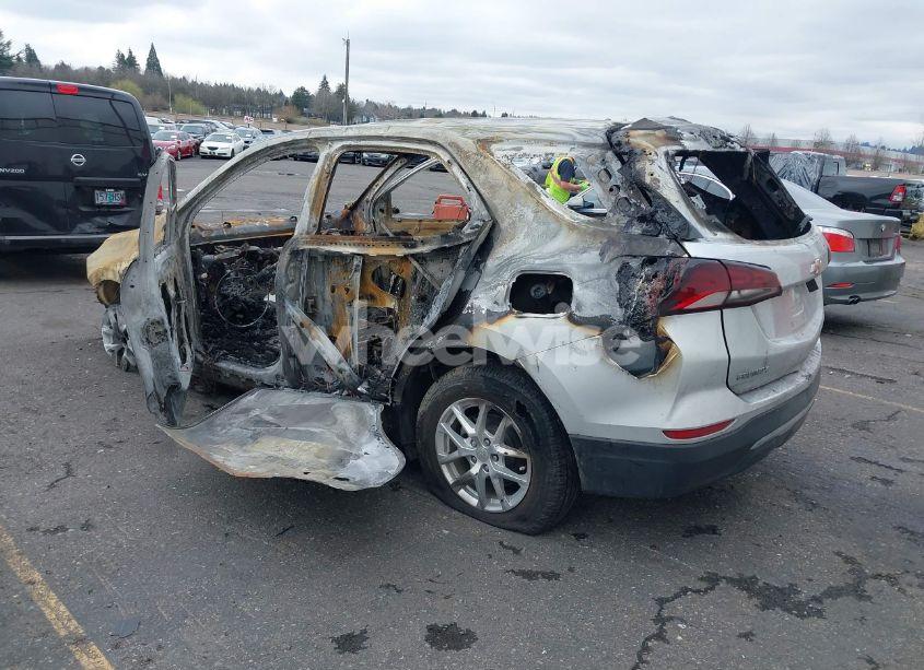 Photo 3 of 2022 Chevrolet Equinox AWD LT (VIN 3GNAXUEVXNL189074)