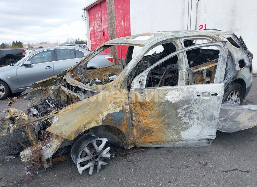 Photo 6 of 2022 Chevrolet Equinox AWD LT (VIN 3GNAXUEVXNL189074)