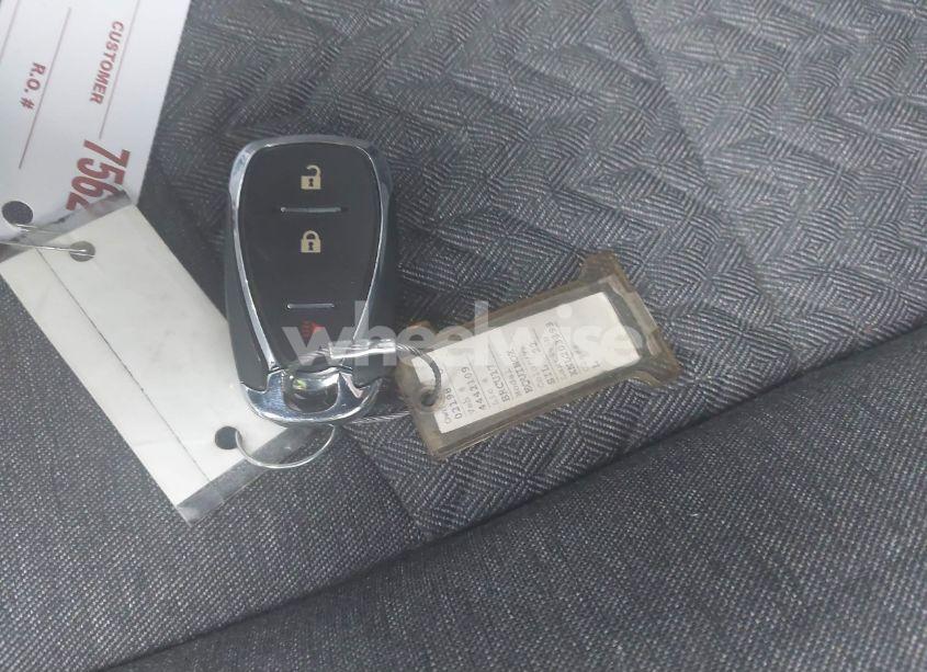 Photo 11 of 2022 Chevrolet Equinox AWD LT (VIN 3GNAXUEVXNL203393)