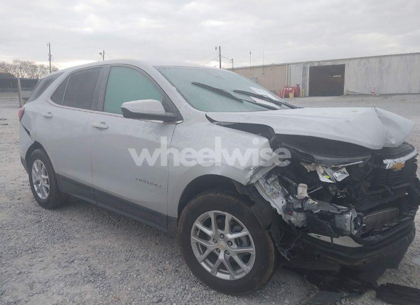 Photo 13 of 2022 Chevrolet Equinox AWD LT (VIN 3GNAXUEVXNL203393)