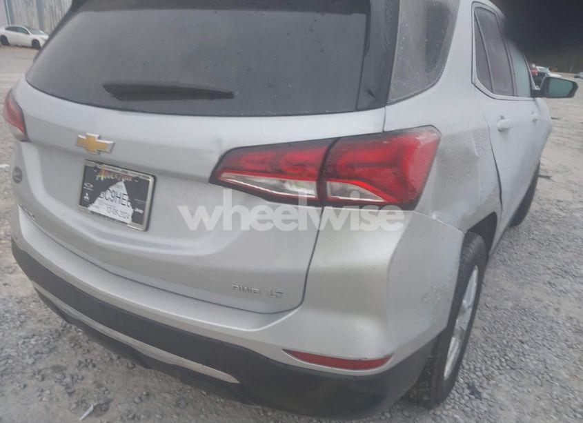 Photo 16 of 2022 Chevrolet Equinox AWD LT (VIN 3GNAXUEVXNL203393)
