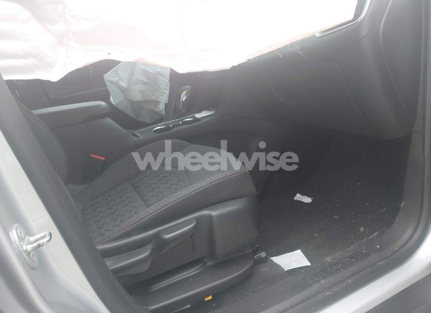 Photo 5 of 2022 Chevrolet Equinox AWD LT (VIN 3GNAXUEVXNL203393)