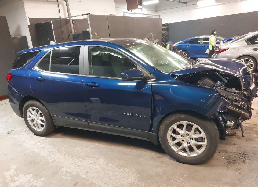 Photo 14 of 2022 Chevrolet Equinox AWD LT (VIN 3GNAXUEVXNL270057)