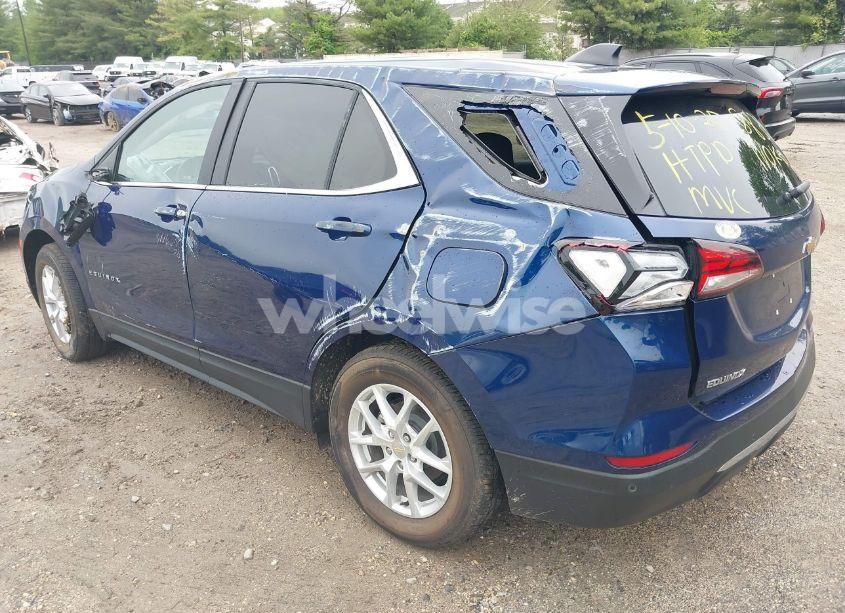 Photo 3 of 2022 Chevrolet Equinox AWD LT (VIN 3GNAXUEVXNL313294)