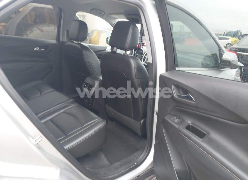 Photo 8 of 2018 Chevrolet Equinox PREMIER (VIN 3GNAXVEV0JS593135)