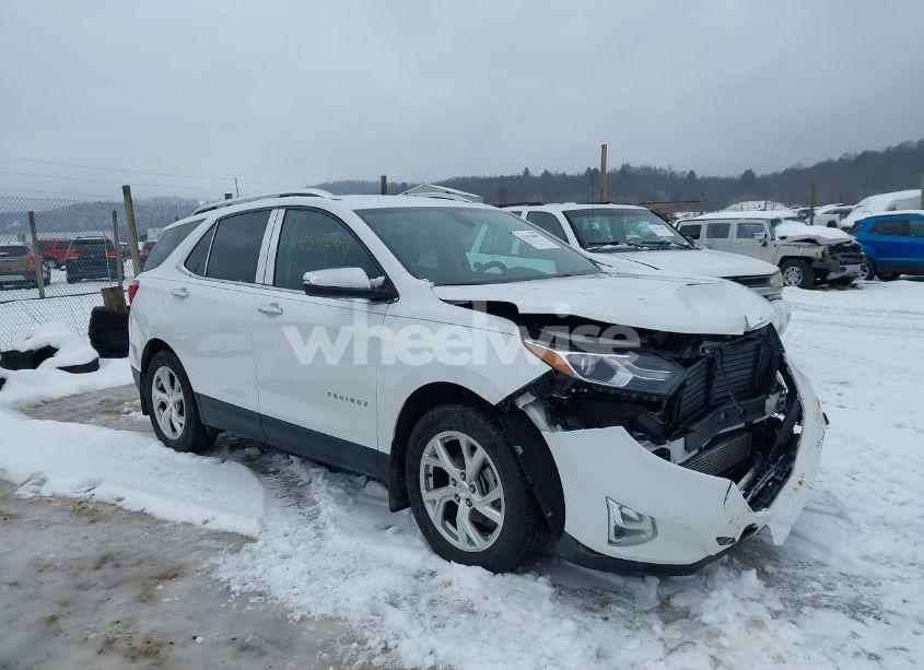 2018 Chevrolet Equinox PREMIER (VIN 3GNAXVEV1JS637224) main photo