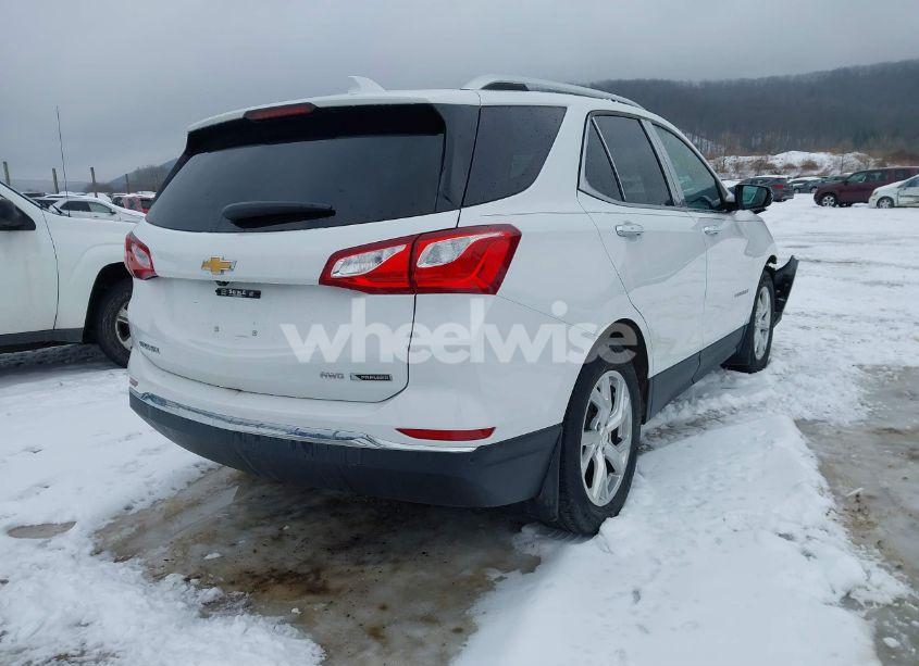 Photo 4 of 2018 Chevrolet Equinox PREMIER (VIN 3GNAXVEV1JS637224)