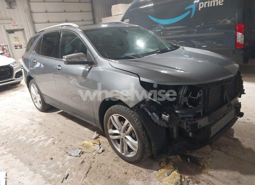 2018 Chevrolet Equinox PREMIER (VIN 3GNAXVEV3JL125930) main photo