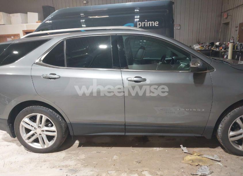 Photo 14 of 2018 Chevrolet Equinox PREMIER (VIN 3GNAXVEV3JL125930)