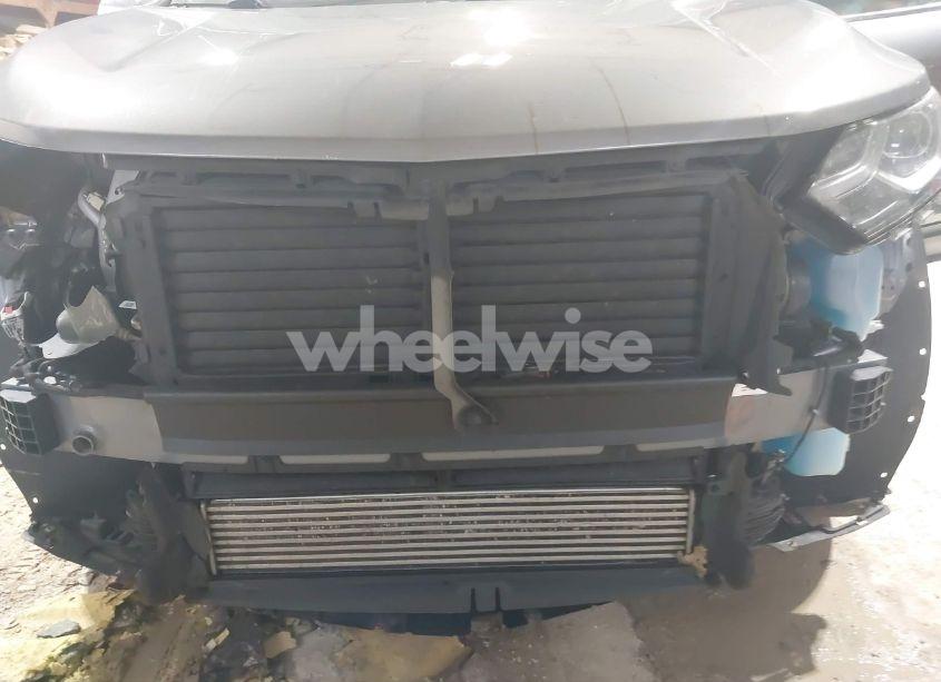 Photo 6 of 2018 Chevrolet Equinox PREMIER (VIN 3GNAXVEV3JL125930)