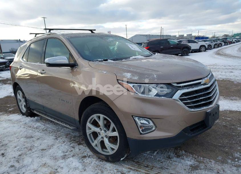 2018 Chevrolet Equinox PREMIER (VIN 3GNAXVEV6JL108653) main photo