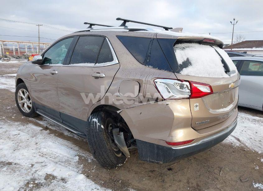 Photo 3 of 2018 Chevrolet Equinox PREMIER (VIN 3GNAXVEV6JL108653)